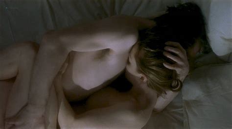 julianne moore nude topless and sex the end of the affair 1999 hd 720p web