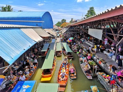 bangkok  damnoen saduak floating market  guide