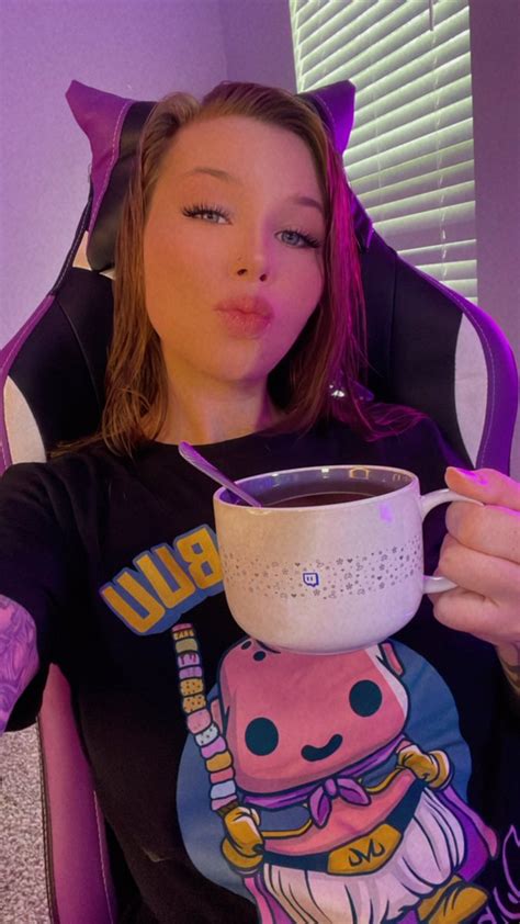 sara riley on twitter monday morning mommy streams 💜 come hangout