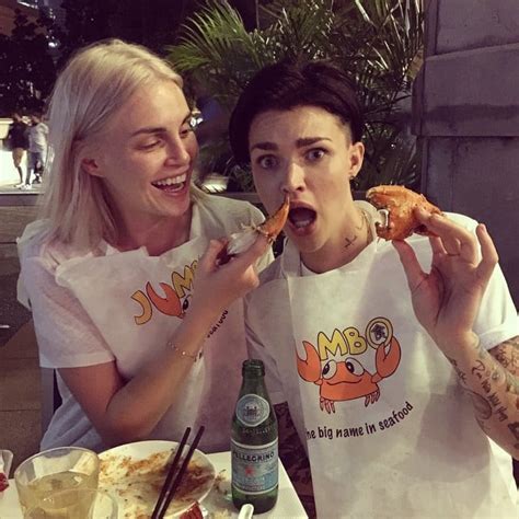 When They Got Crabby Ruby Rose And Phoebe Dahl Cute