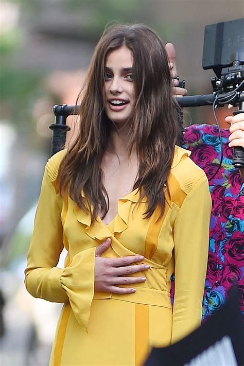 Taylor Marie Hill In Yellow Dress On Photoshoot In New York