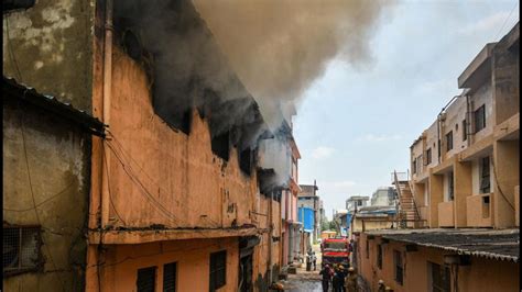 one charred body found in burnt peeragarhi shoe godown in delhi