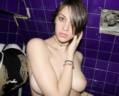 Messy Bathroom Nice Tits Porn Photo Eporner