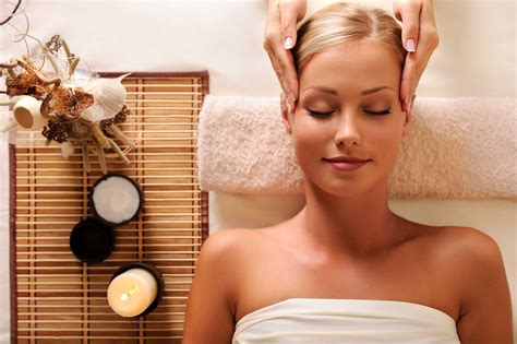 hands lymphatic drainage massage qi massage natural healing spa
