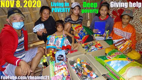 giving    poor filipino family  november  extreme poverty