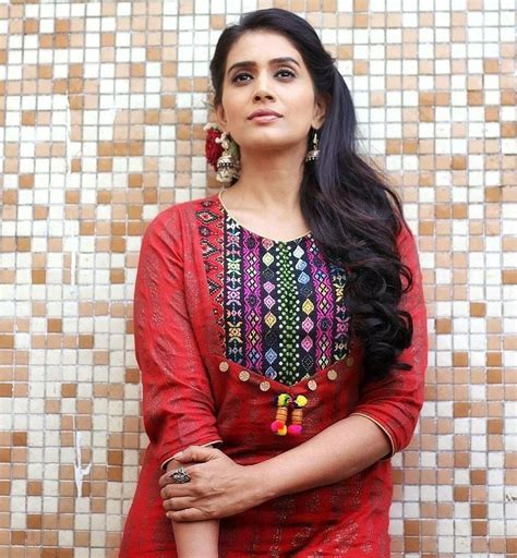 Gorgeous Sonali Kulkarni Marathi Actress Women