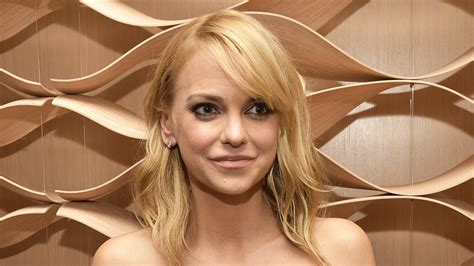anna faris says ex cheated on her there was that gut feeling