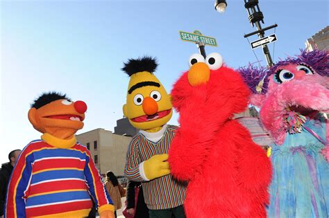 Street Renaming To Celebrate The 30th Anniversary Of Sesame Street Live