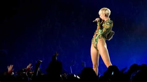 Why Miley Cyrus Is Banned From Performing In Dominican Republic