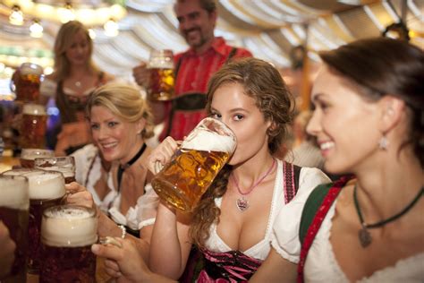 beer women cleavage and lederhosen oktoberfest whats there not to love 42 images page 2
