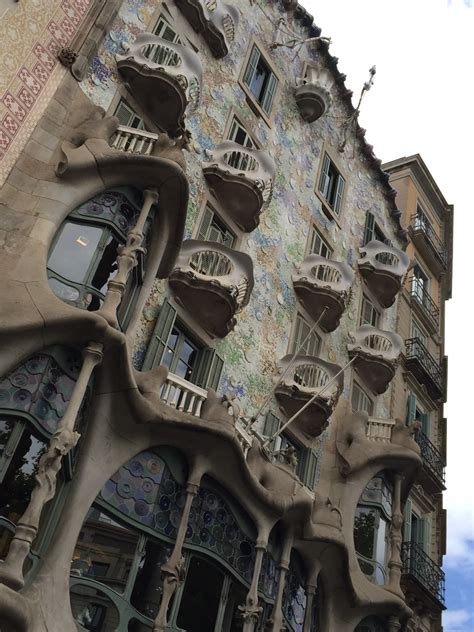 gratis billeder arkitektur barcelona kunst sjovt gaudi skaermbillede casa batlo