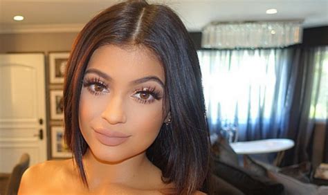 Even Kylie Jenner Admits Her Lips Were Too Big Thank God I Didn T End