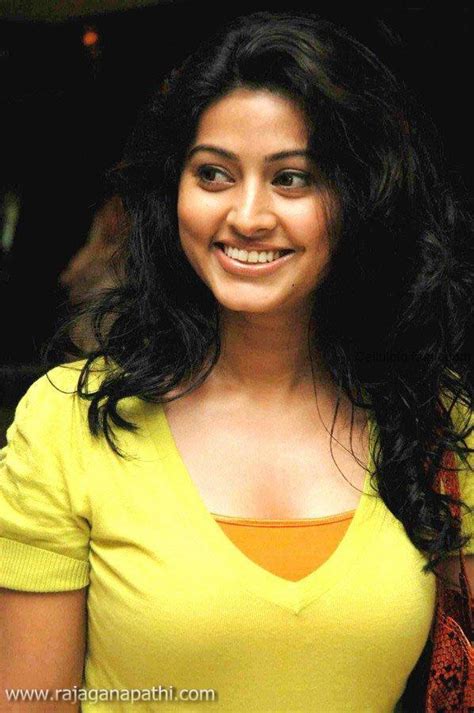 south actress sneha in yellow top very hot stills gateway to world cinema