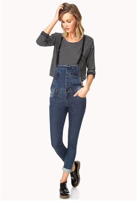 Pin By N P On W E A R Fashion Mom Jeans Style