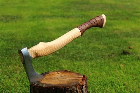 choosing   wood  axe handle rtv atlas