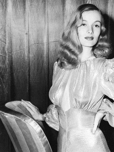 Pin By Mindful One On Mood Board Sinsperation Veronica Lake