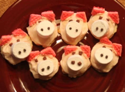 cute pig cookies   pinch recipes