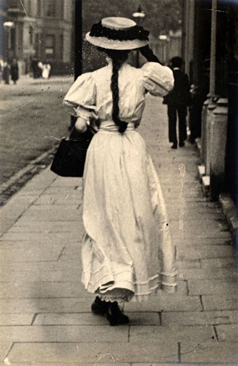 London Street Style 100 Years Ago Hint Fashion Magazine