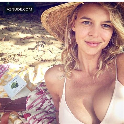 Kelly Rohrbach Sexy Selfie On 04 09 2017 Aznude