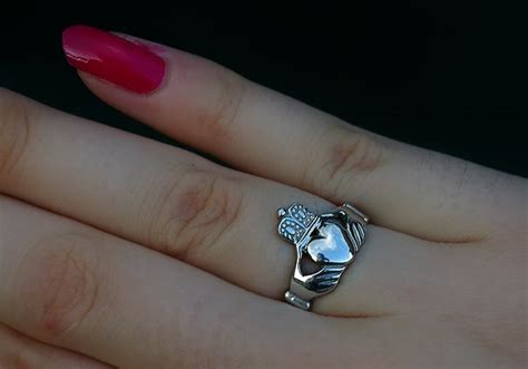 silentowl  claddagh ring  irish wedding ring