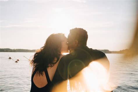 Better Sex And More Intimacy Habits Of Connected Couples The Healthy