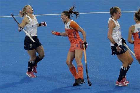 Netherlands Knock England Out Of Women S Field Hockey Wcup Ap News
