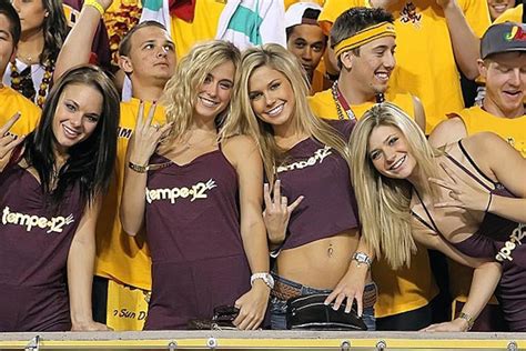 Colleges With The Hottest Girls Meaningkosh