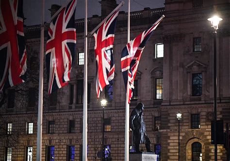 brexit deadline arrives  britain set  leave  european union  midnight