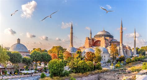 achingly cool reasons    visit istanbul skyscanner