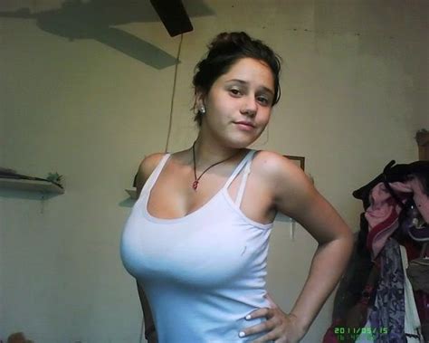 pendeja tetona se saca fotos amateur arg poringa