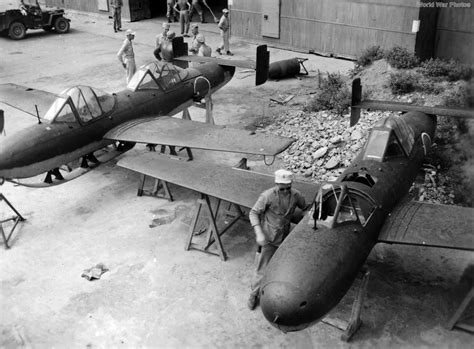ohka model    kai wakazakura trainer version   late war japanese mxy  kamikaze rocket