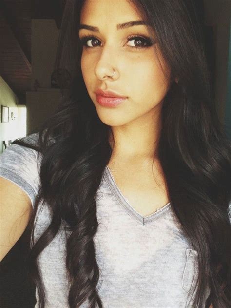 This Girl Is Gorgeous Girls Selfies Pretty Brunette