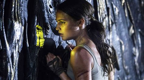 tomb raider review the alicia vikander reboot gets lost in the jungle