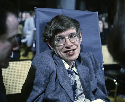 world renowned physicist stephen hawking  pictures daily star