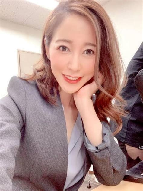 office lady yu shinoda r yushinoda