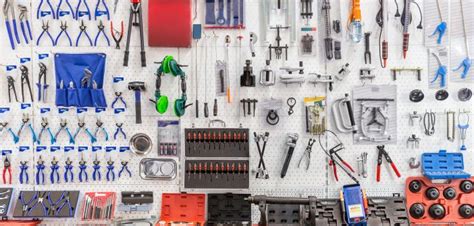 conseils liste doutils necessaires pour reparer votre auto