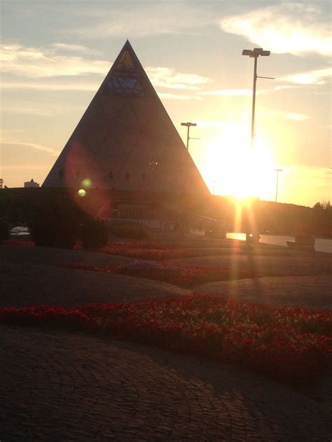 pyramid  astana kazakhstan photo  diankadii sydney opera house photo opera house