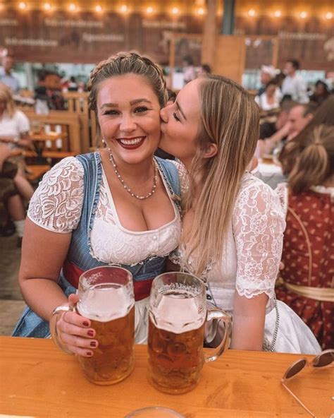 German Girls In Dirndls—vince Vance Oktoberfest Woman German Beer