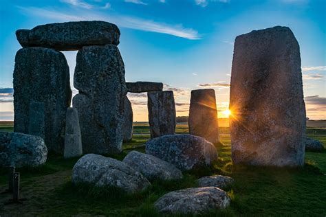 amesbury and stonehenge uk landmarks travel pocket guide