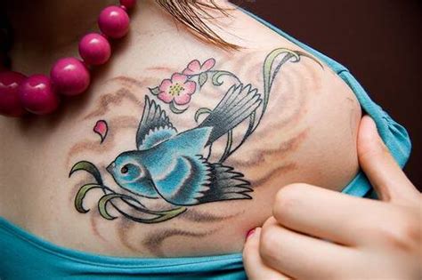 Tattoo Njembeng Emprit S Bird Tattoo At Woman Shoulder