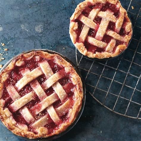 Classic Rhubarb Pie Recipe With A Hint Of Vanilla Chatelaine