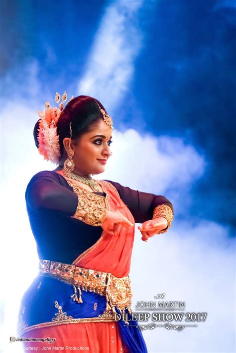 kavya madhavan actress  stills gallery