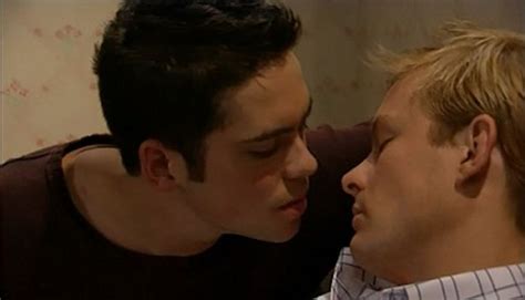 18 Most Emotional Gay And Lesbian Kisses On Screen From