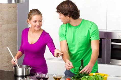 15 tips to get your husband involved in housework foodal