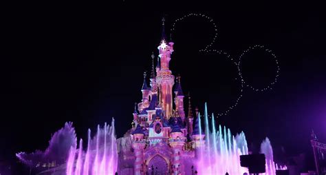 disneyland experimenting  drones  nighttime spectaculars wdw news today