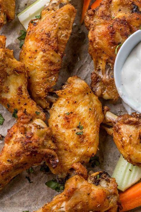 crispy oven baked chicken wings    simple seasoning