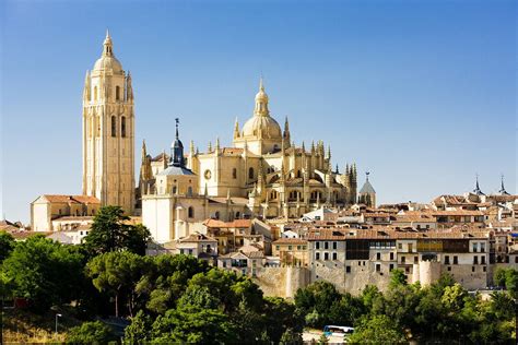 hiszpania miasta  zobaczyc  hiszpanskich miastach