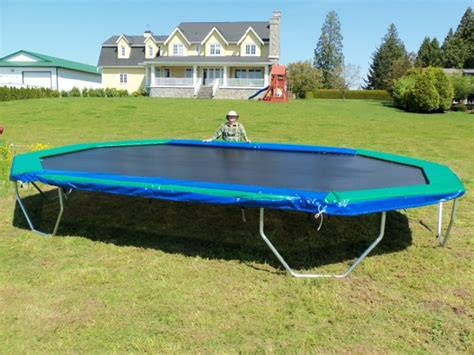 goliath trampoline     largest trampolines  north american