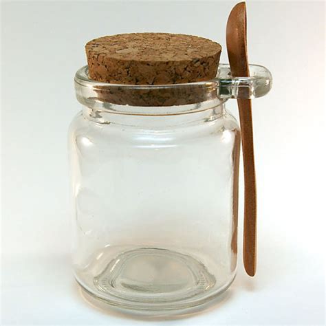 Customized Label 250ml 8oz Round Glass Jar With Wooden Lid