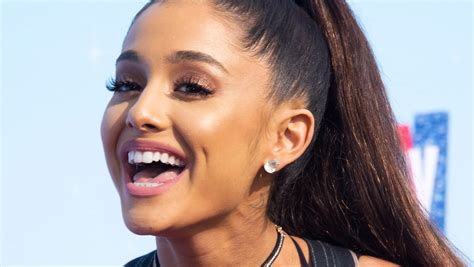 Ariana Grande Fans Poke Fun At Her Offensive Wax Figure